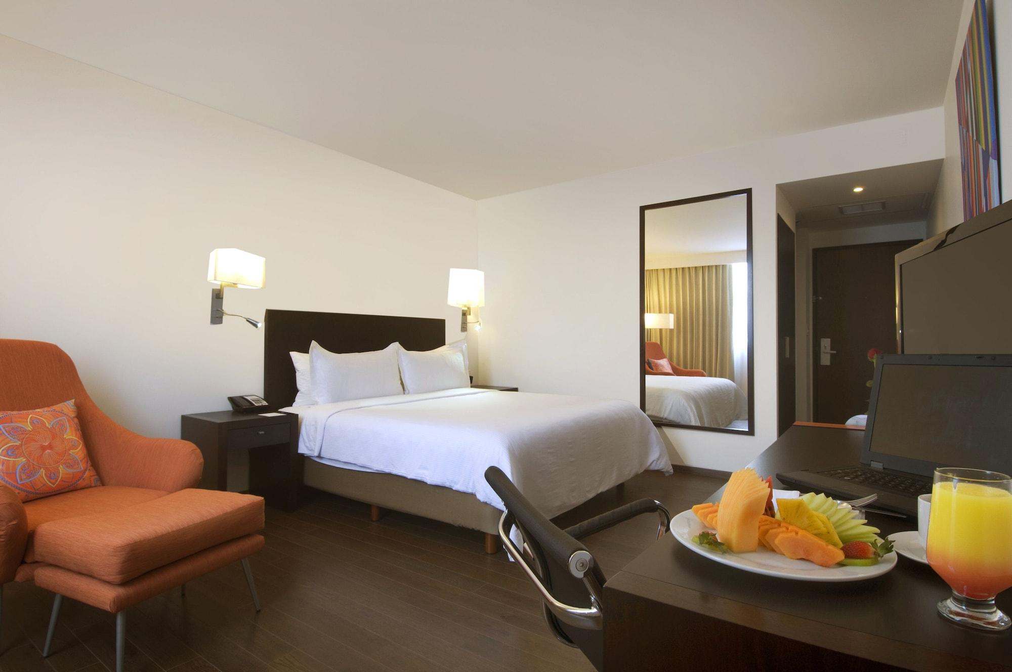 Fiesta Inn Insurgentes Sur Мехико Номер фото