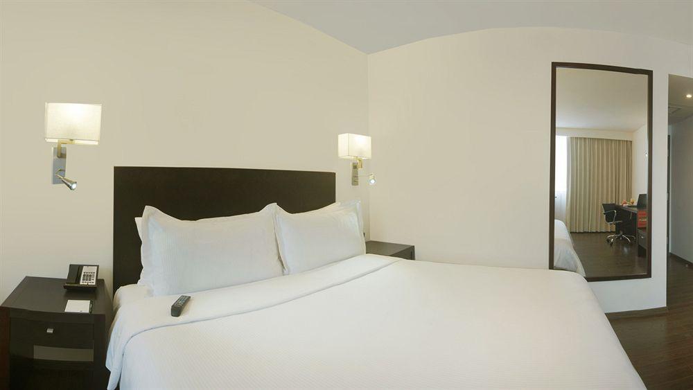 Fiesta Inn Insurgentes Sur Мехико Экстерьер фото